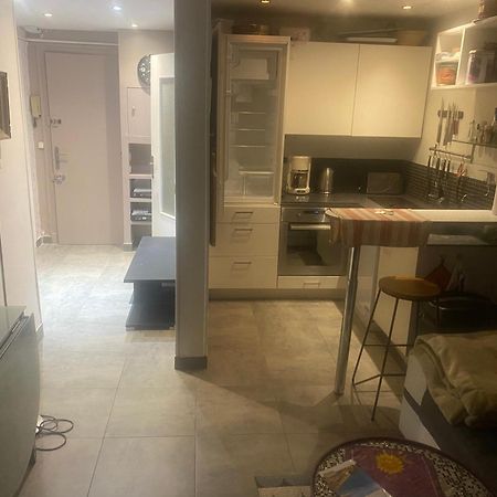 Only 60M To The Beach, 2 Bedroom Cozy Apartment, 80M2 Big Garden, Very Central Cannes Exterior photo