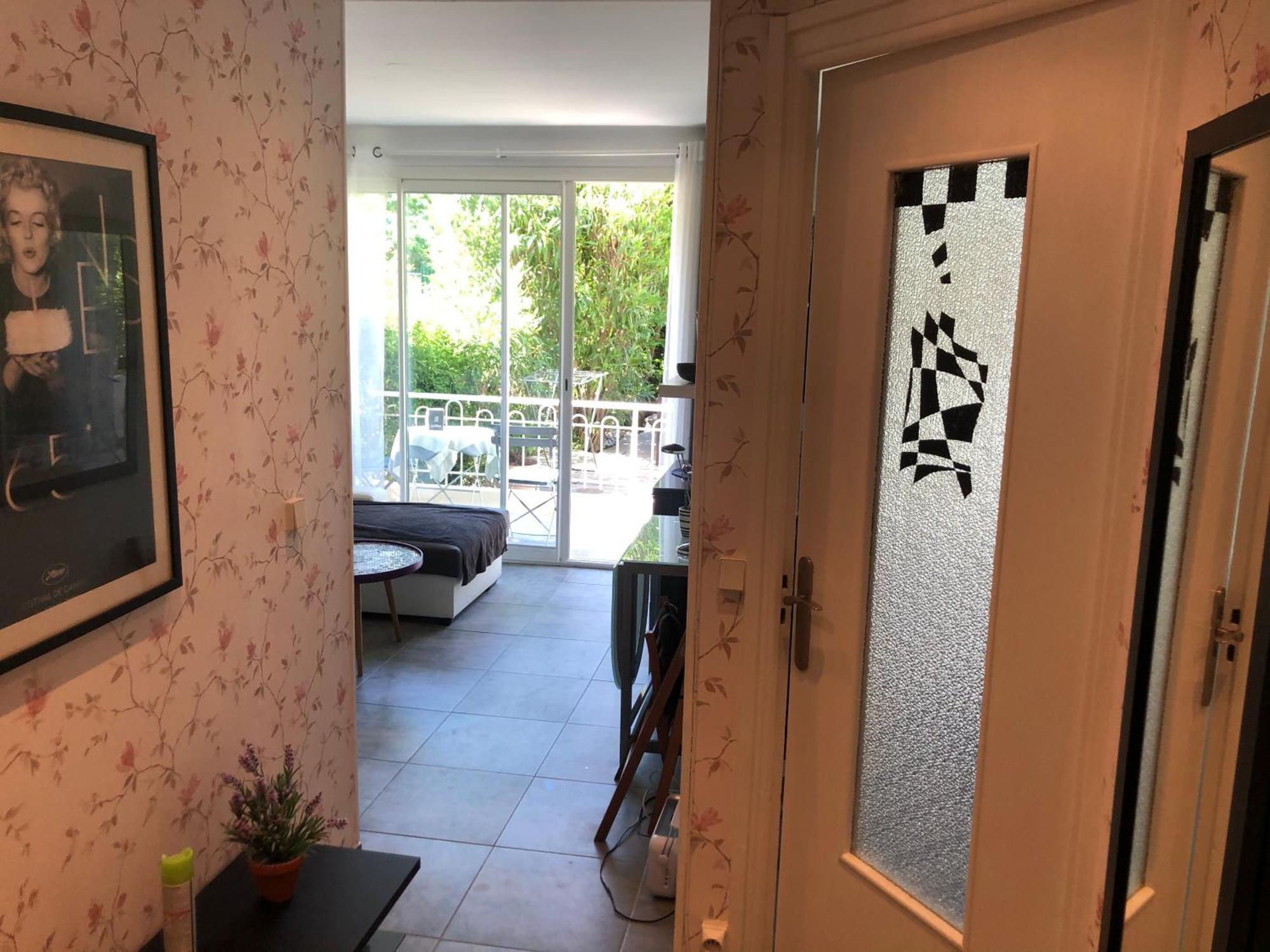 Only 60M To The Beach, 2 Bedroom Cozy Apartment, 80M2 Big Garden, Very Central Cannes Exterior photo
