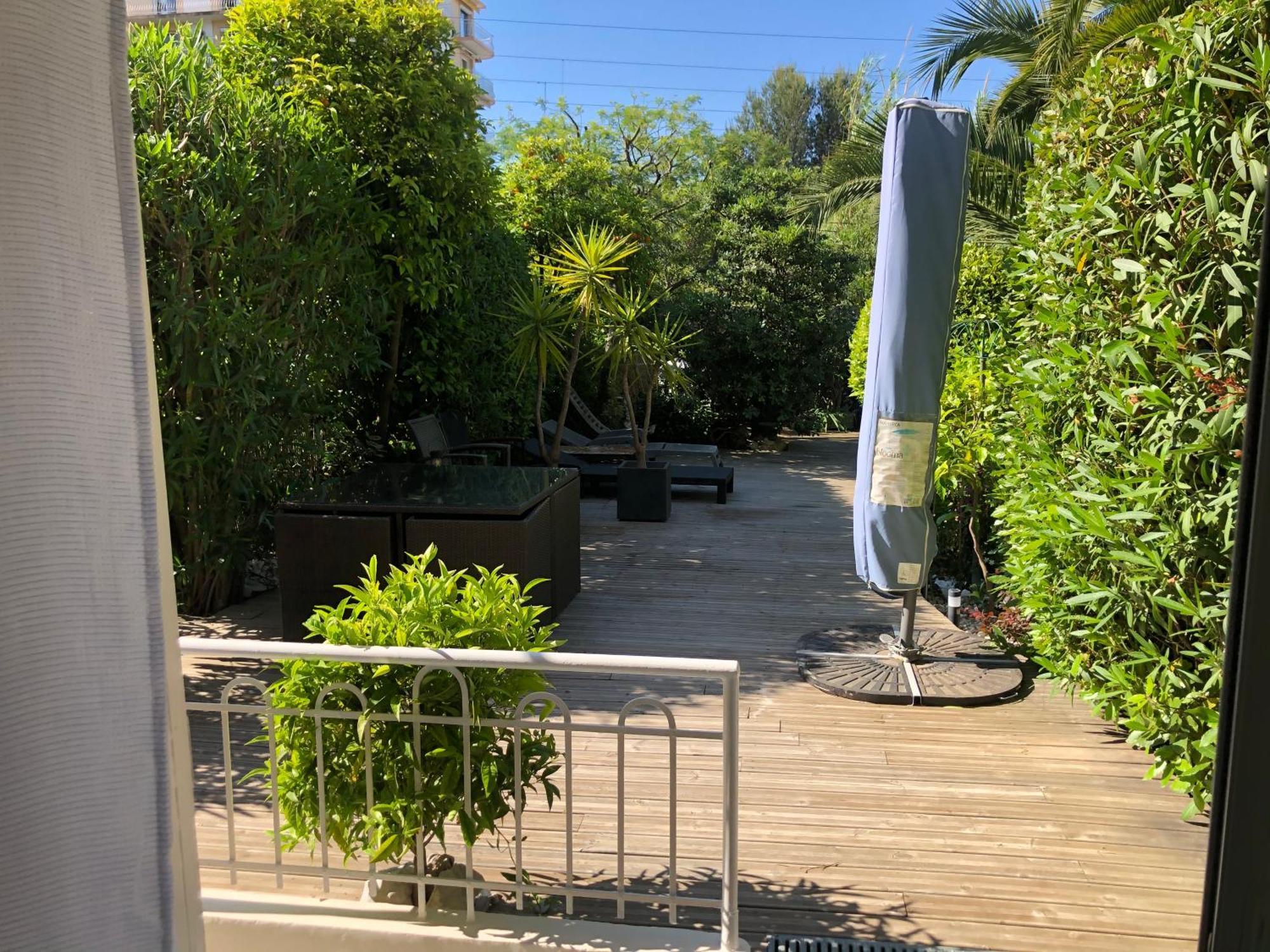 Only 60M To The Beach, 2 Bedroom Cozy Apartment, 80M2 Big Garden, Very Central Cannes Exterior photo